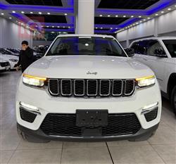 جیپ گراند شیرۆکی